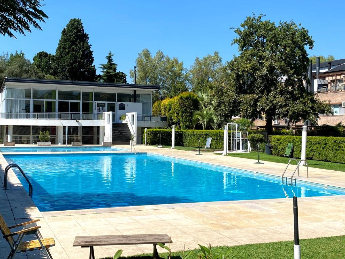 Hermoso Apartamento En Country Hosp Univ Austral Pilar  Exterior photo