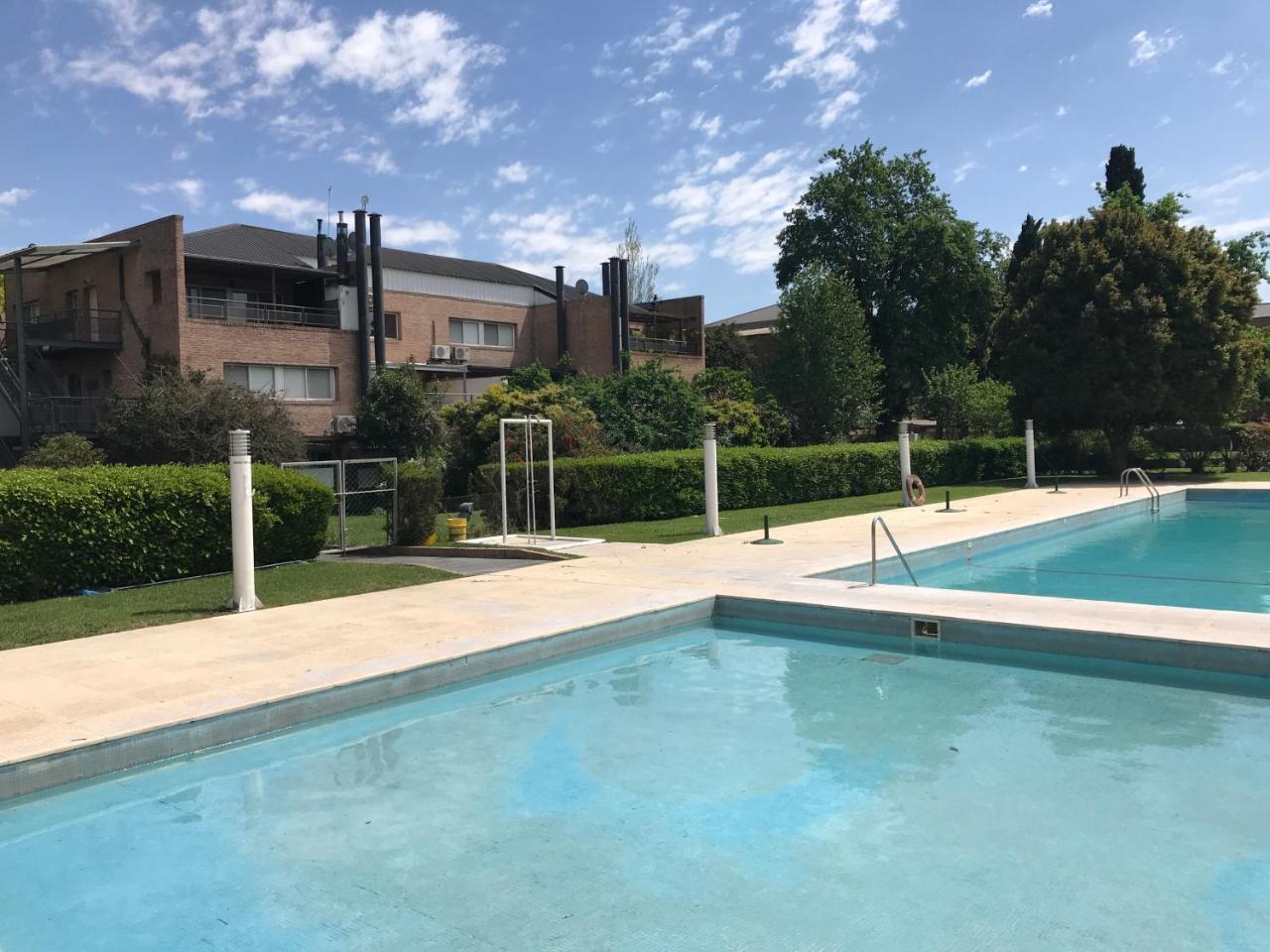 Hermoso Apartamento En Country Hosp Univ Austral Pilar  Exterior photo